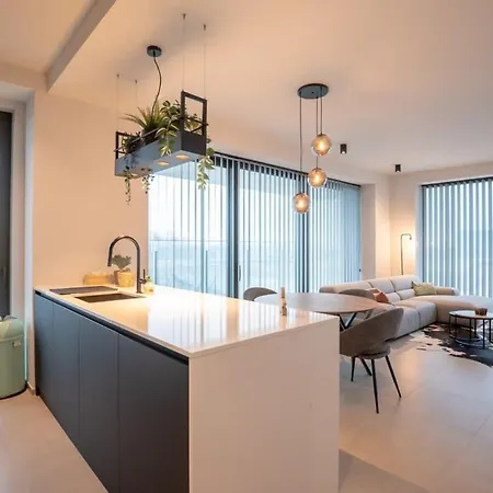 New With Stunning Views, Pool And Fitness