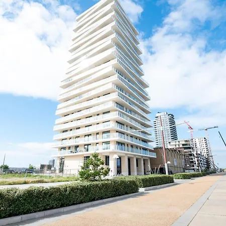 Apartment New With Stunning Views, Pool And Fitness Ostend