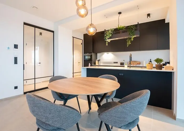 New With Stunning Views, Pool And Fitness * Oostende