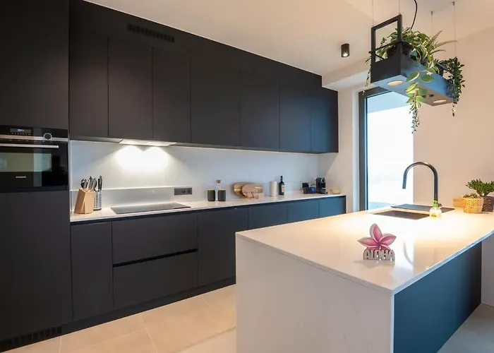 New With Stunning Views, Pool And Fitness Appartement