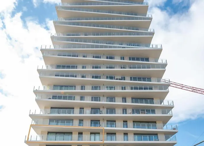 New With Stunning Views, Pool And Fitness * Oostende