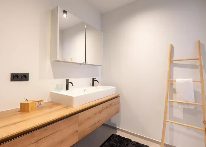 New With Stunning Views, Pool And Fitness Appartement Oostende